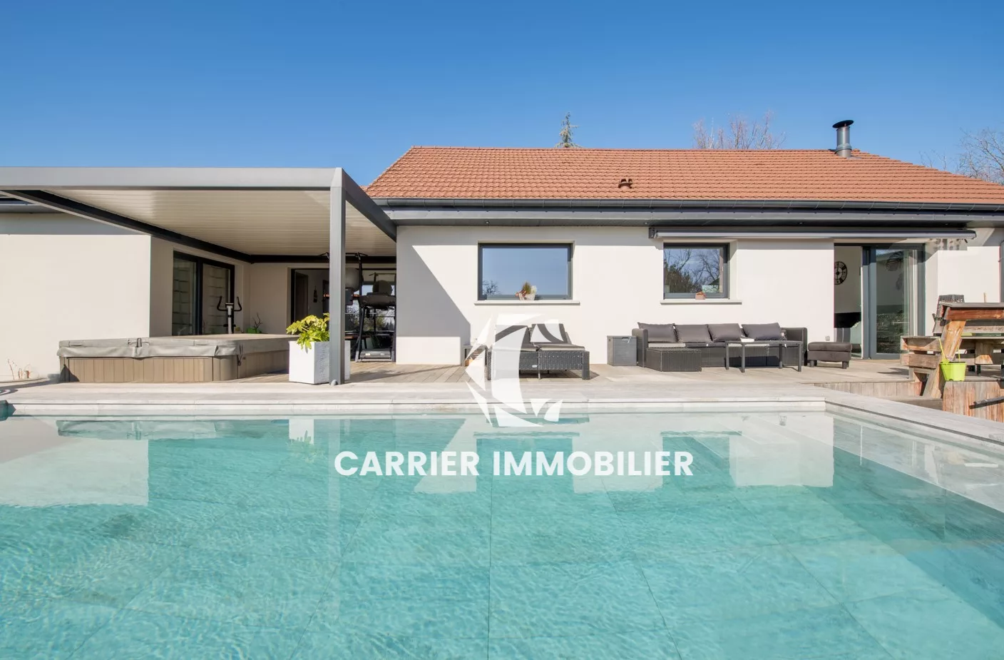 AU CALME ABSOLU - MAGNIFIQUE VILLA    4 chambres -  Piscine