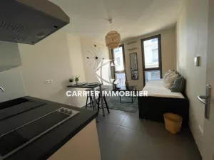 Beau T1 Avenue Berthelot à deux pas des Facs — photo 3