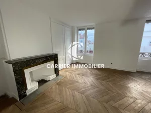 Appartement très lumineux de 58 m2 avec deux chambres - Rue — photo 2