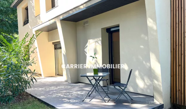 Au calme dans une copropriété intimiste - T2 avec Jardin et