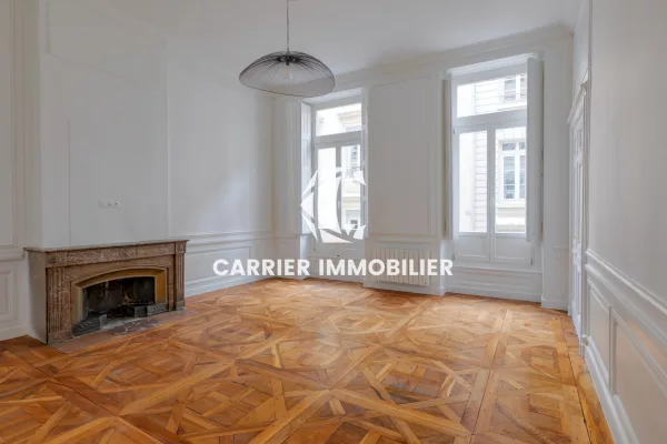 Superbe T3 Au 1er étage surrélevé - Rue Auguste Conte