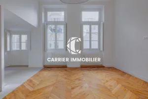 T4 en cour intérieure avec balcon, entièrement rénové en ple — photo 2
