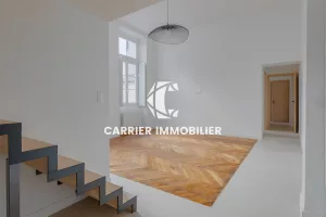 T4 en cour intérieure avec balcon, entièrement rénové en ple — photo 6