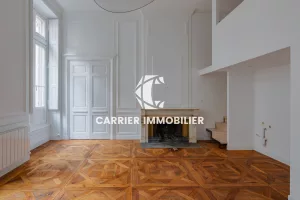 T2 de 44m2 avec Mezzanine entièrement rénové - Rue Auguste C — photo 2