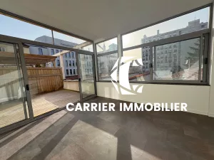 Superbe T2 refait à neuf avec Terrasse de 20m2 + 20 m2 de Vé — photo 5