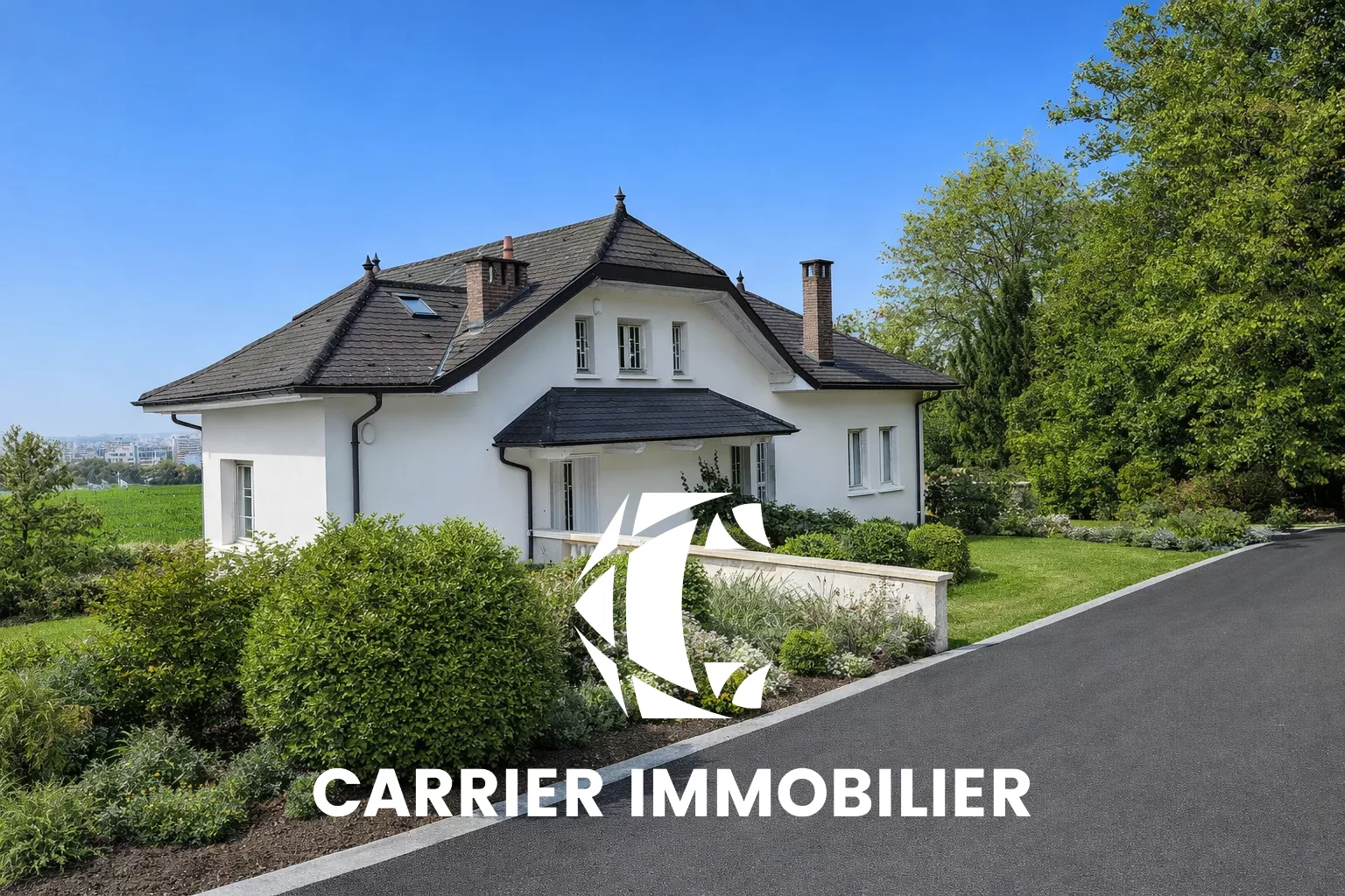 PROPRIETE AVEC VUE PANORAMIQUE EXCEPTIONNELLE -  380 m2 habi