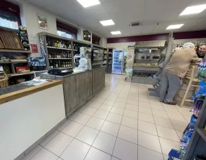 À vendre   Fonds de commerce Proxi   Centre village de Bruss — photo 2