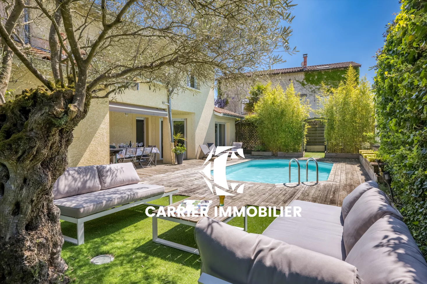 BRINDAS | MAISON FAMILIALE AVEC PISCINE   ENVIRONNEMENT CALM